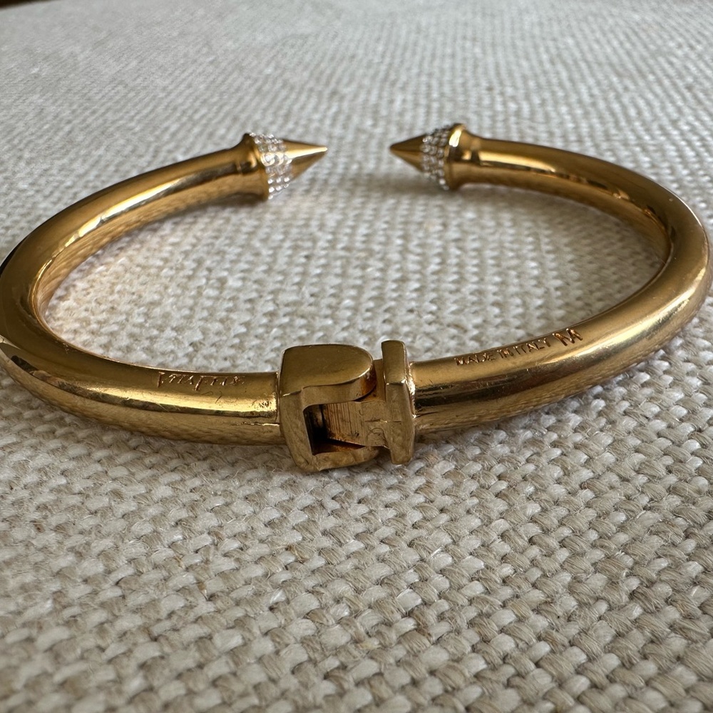 VITA FEDE Mini Titan Cuff Crystal Bracelet M Medium Gold - Picture 8 of 12